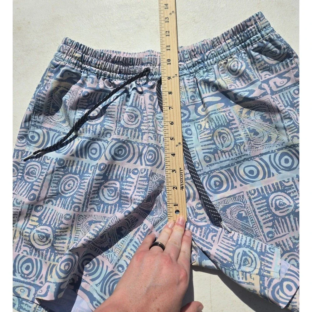Quiksilver Men's Size M Boardshorts Swim Trunk Pastel Tribal Geometric Recycled